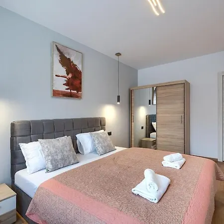 In Pula With Swimming Pool